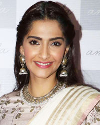 Fashion designer Anavila Misra and Sonam Kapoor