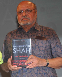 Anil Dharkar, Naseeruddin Shah and Shyam Benegal