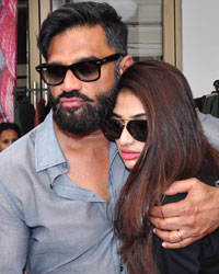 Sunil Shetty and Athiya Shetty