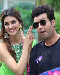 Kriti Sanon and Varun Sharma