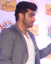 Arjun Kapoor celebrate with kids during P