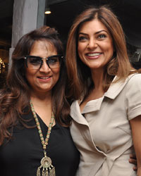 Sharmilla Khanna and Sushmita Sen