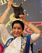 Asha Bhosle and  Lata Mangeshkar