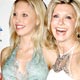 Australian singer and actress Olivia Newton-John (R) poses with her daughter Chloe at the Penfolds Icon Gala Dinner during G' Day LA Australia Week 2006