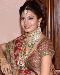 Avani Modi Shoots for Rodasi Jewellery