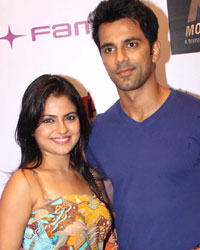 Bajatey Raho Premiere