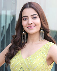 Rukshar Dhillon