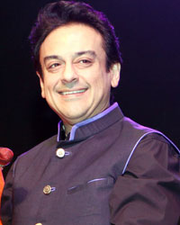 Pahlaj Nihalani, Adnan Sami and Kailash Masoom