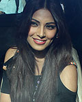 Bipasha Basu puts 'Nazar Battu' on auto-rickshaws at traffic signals to promote Raaz 3