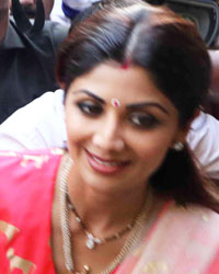 Raj Kundra, Shamita Shetty and Shilpa Shetty