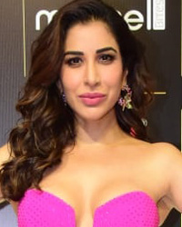 Sophie Choudry