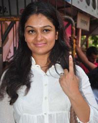 Bollywood Stars Cast their Votes