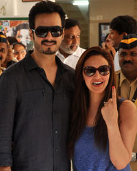 Bharat Takhtani  and Esha Deol