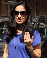 Bollywood Stars Cast their Votes