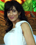 Bollywood Stars Visit Ganesh Pandals