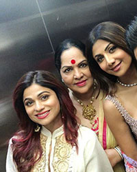 Shamita Shetty, Sunanda Shetty, Shilpa Shetty and Raj Kundra