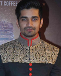 Vishal Singh at Boroplus Gold Awards 2013