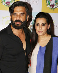 Sunil Shetty and Mana Shetty