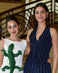 Uorfi Javed and ananya Panday