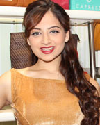 Zoya Afroz