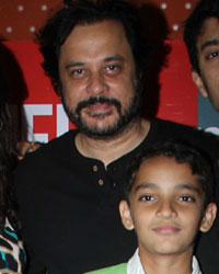 Mahesh Thakur along with his family