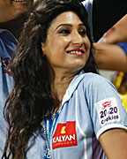 CCL 3 match between Chennai Rhinos and Bhojpuri Dabanggs