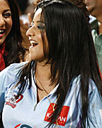 CCL 3 match between Chennai Rhinos and Bhojpuri Dabanggs