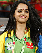 CCL 3 match between Kerala Strikers and Mumbai Heroes