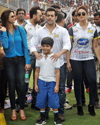 Daisy Shah, Salman Khan and Huma Qureshi