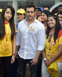 Trisha and Salman Khan