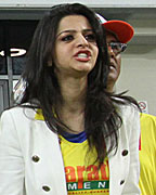 Chennai Rhinos vs Mumbai Heroes