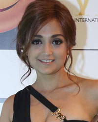 Monali Thakur