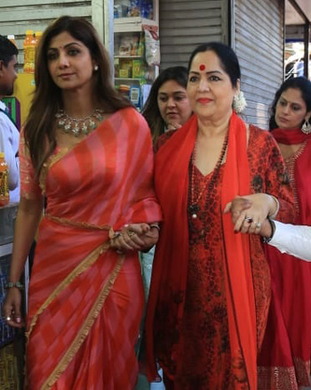 Shilpa Shetty with her mother