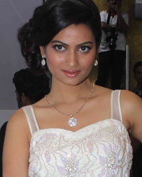 Celebs at Shraddha Sagaonkar Shuddha Salon