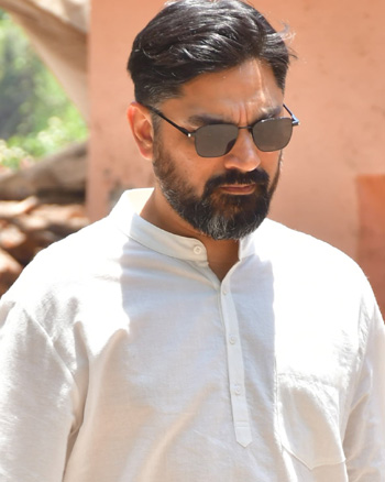 Celebs Pay Their Last Respects To Nirmal Kapoor