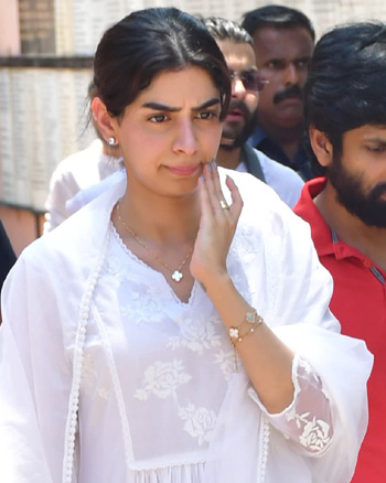 Khushi Kapoor