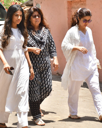 Celebs Pay Their Last Respects To Nirmal Kapoor