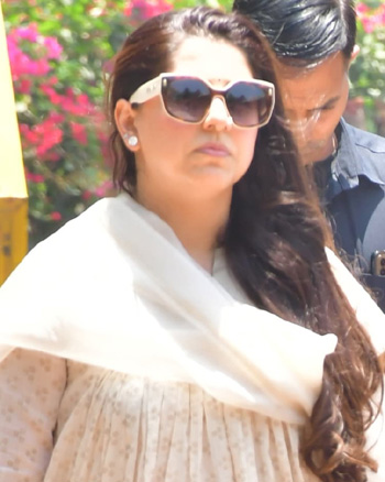 Celebs Pay Their Last Respects To Nirmal Kapoor