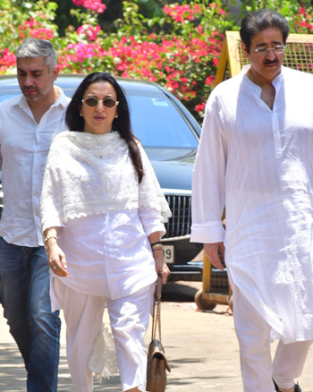 Celebs Pay Their Last Respects To Nirmal Kapoor