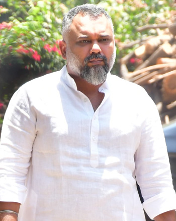 Celebs Pay Their Last Respects To Nirmal Kapoor