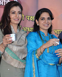 Raveena Tandon and Shaina NC