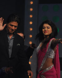 Chennai Express Promotion at Madhubala on Set