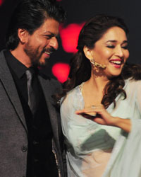 Shah Rukh Khan and Madhuri Dixit