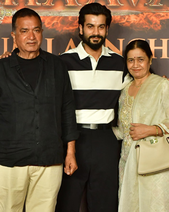 Sham Kaushal, Aunny Kaushal and Veena Kaushal