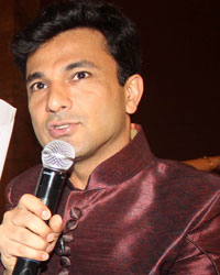 Vikas Khanna