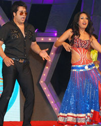 Kashmira and Krushna performing at The Country Club, Mumbai