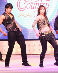 Surat Hussain and Tina performing at The Country Club, Surat