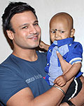 Vivek Oberoi at Cancer Patients Aid Association's Rose Day celebration