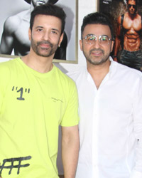 Aamir Ali AND rAJ kUNDRA