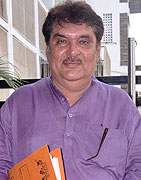 Raza Murad